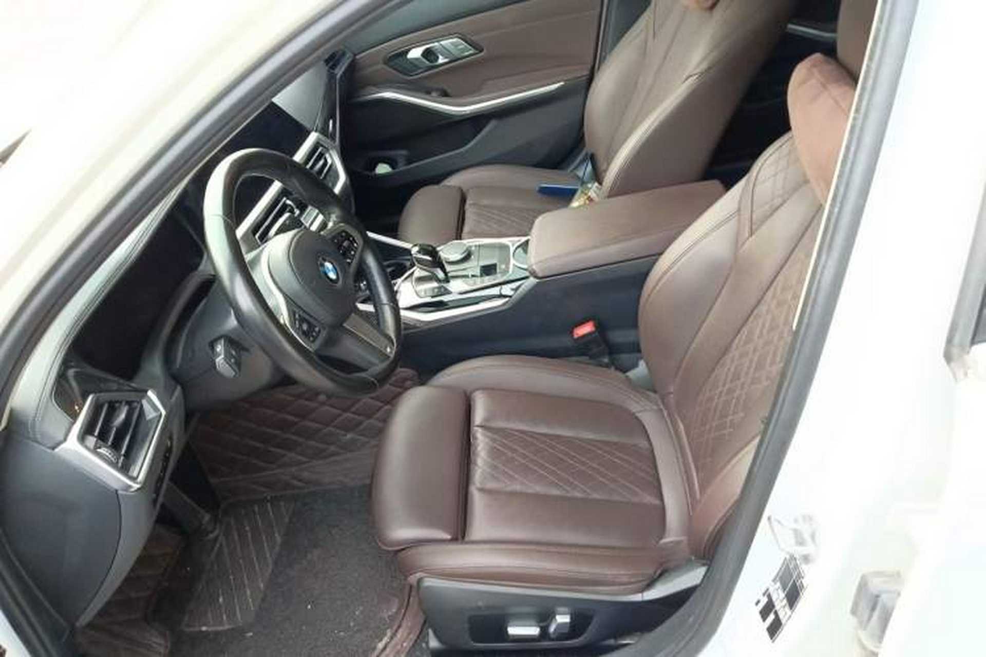 Used BMW 3 Series 2022 320Li M Sport Package Left Front Seat