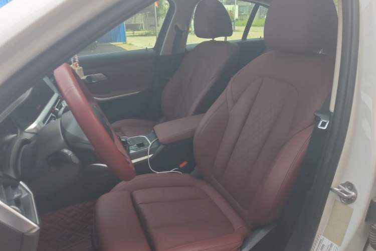 Used BMW 3 Series 2022 325i M Sport Package Left Front Seat