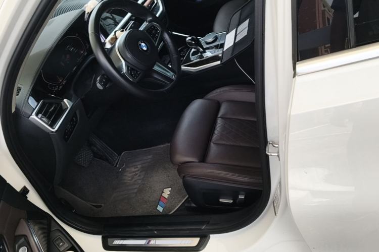 Used BMW 3 Series 2022 325Li M Sport Package Left Front Seat