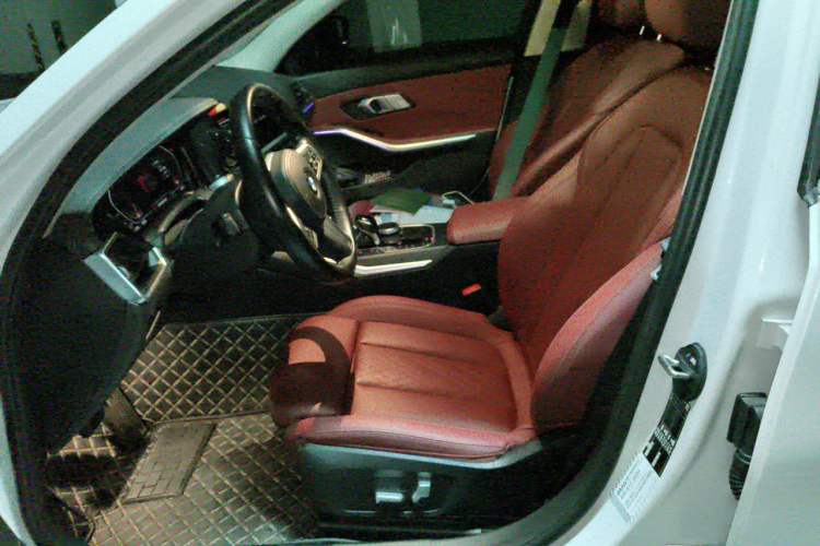 Used BMW 3 Series 2022 325i M Sport Package Left Front Seat