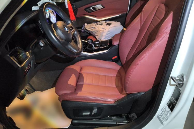 Used BMW 3 Series 2022 320Li M Sport Package Left Front Seat
