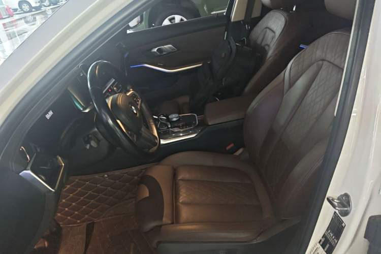 Used BMW 3 Series 2022 325Li M Sport Package Left Front Seat