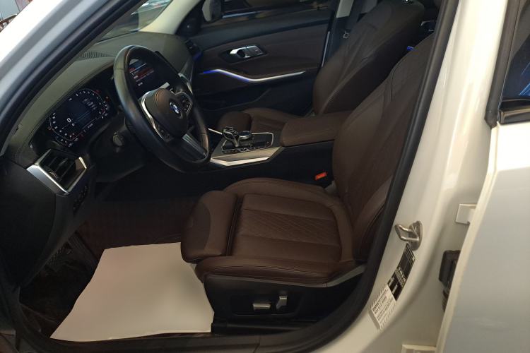Used BMW 3 Series 2022 Restyled 325Li M Sport Night Edition Package Left Front Seat