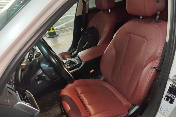 Used BMW 3 Series 2022 320Li M Sport Package Left Front Seat