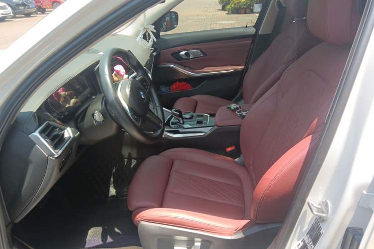 Used BMW 3 Series 2022 320Li M Sport Package Left Front Seat