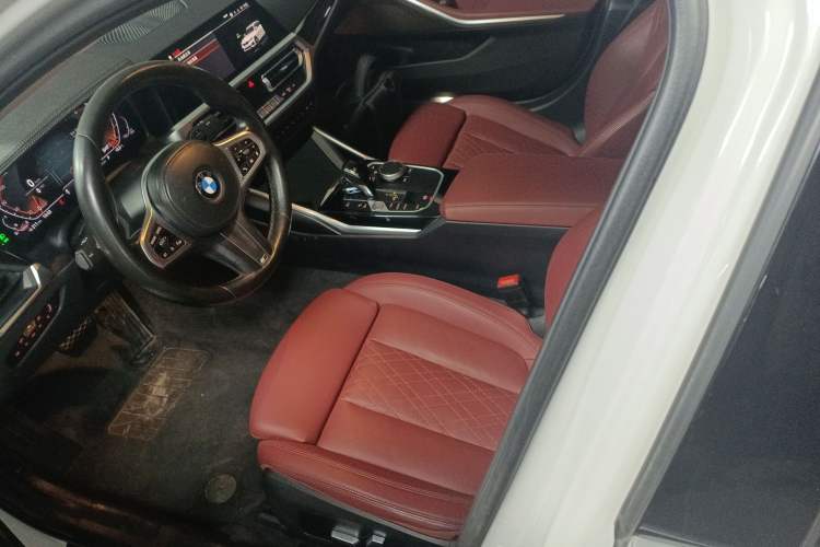 Used BMW 3 Series 2022 320Li M Sport Package Left Front Seat