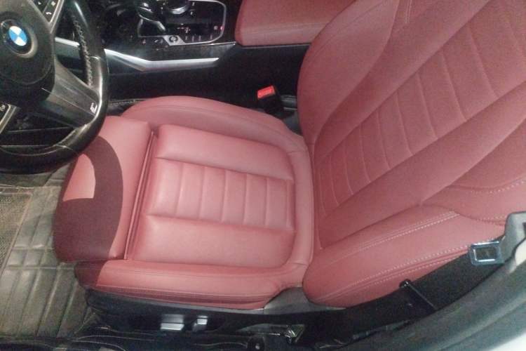Used BMW 3 Series 2022 325i M Sport Package Left Front Seat