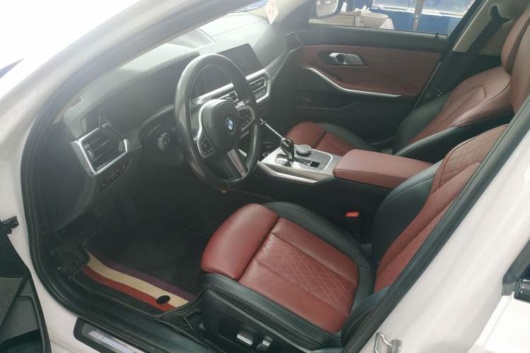Used BMW 3 Series 2022 325i M Sport Night Edition Package Left Front Seat