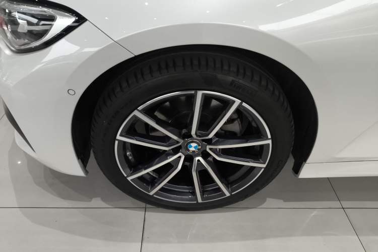 Used BMW 3 Series 2022 Updated 325Li M Sport Package Left Front Wheel Hub