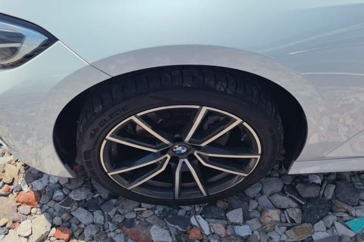 Used BMW 3 Series 2022 320Li M Sport Package Left Front Wheel Hub