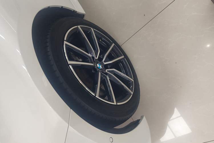 Used BMW 3 Series 2022 Updated 325Li M Sport Package Left Front Wheel Hub