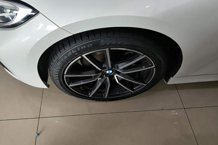 Used BMW 3 Series 2022 Restyled 320Li M Sport Package Left Front Wheel Hub