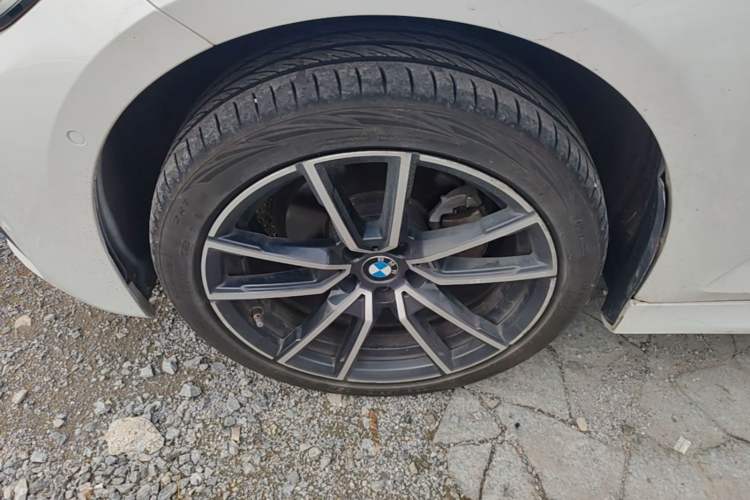 Used BMW 3 Series 2022 Updated 325Li M Sport Package Left Front Wheel Hub