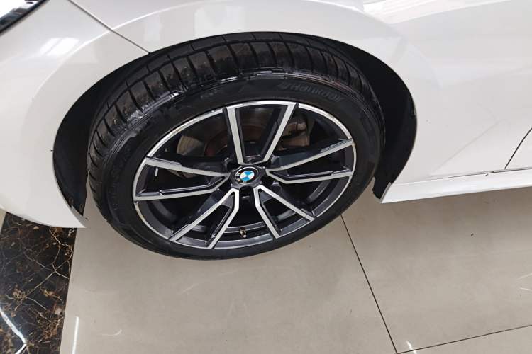 Used BMW 3 Series 2022 Restyled 320Li M Sport Package Left Front Wheel Hub