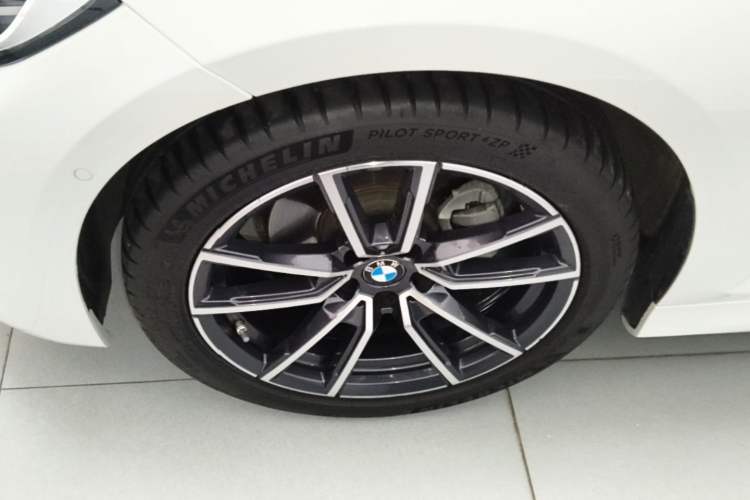 Used BMW 3 Series 2022 Updated 325Li M Sport Package Left Front Wheel Hub