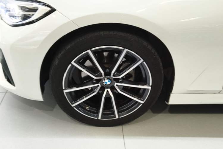 Used BMW 3 Series 2022 Restyled 320Li M Sport Package Left Front Wheel Hub