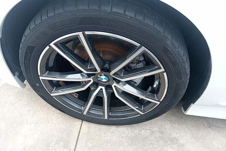 Used BMW 3 Series 2022 Restyled 320Li M Sport Package Left Front Wheel Hub