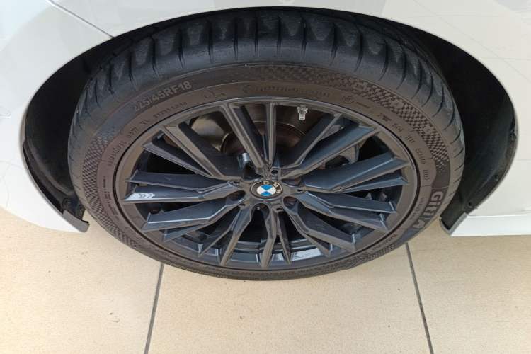 Used BMW 3 Series 2022 325Li M Sport Night Edition Package Left Front Wheel Hub