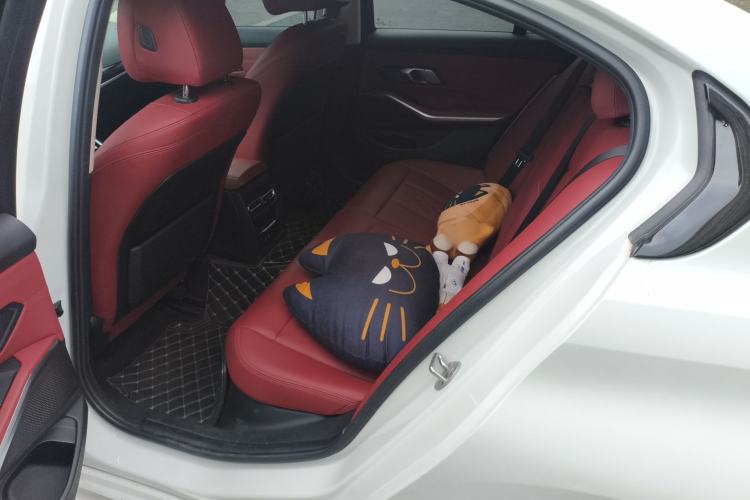 Used BMW 3 Series 2022 320i Sport Package Left Rear Seat