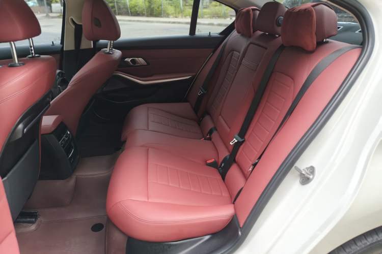 Used BMW 3 Series 2022 320Li M Sport Package Left Rear Seat