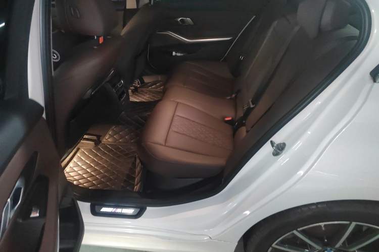 Used BMW 3 Series 2022 320Li M Sport Package Left Rear Seat