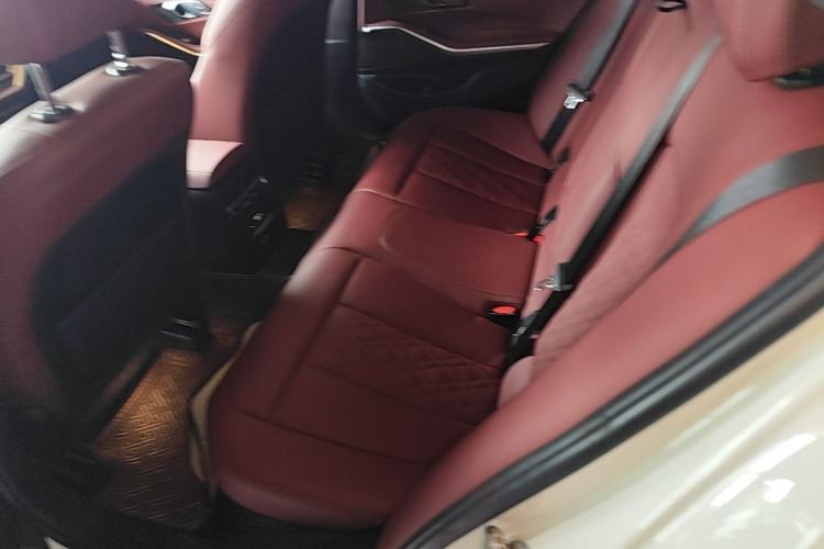 Used BMW 3 Series 2022 320i Sport Package Left Rear Seat
