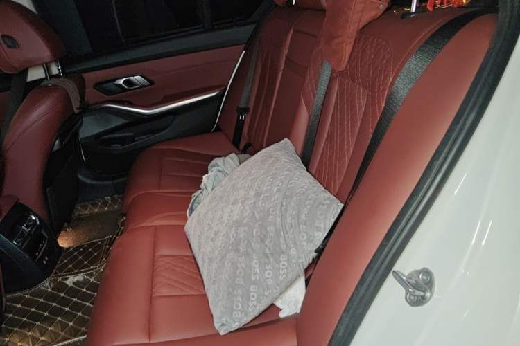 Used BMW 3 Series 2022 320Li M Sport Package Left Rear Seat