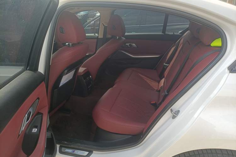 Used BMW 3 Series 2022 325Li M Sport Night Edition Package Left Rear Seat