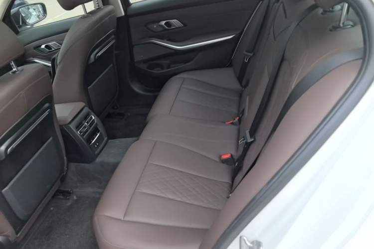 Used BMW 3 Series 2022 325Li M Sport Night Edition Package Left Rear Seat