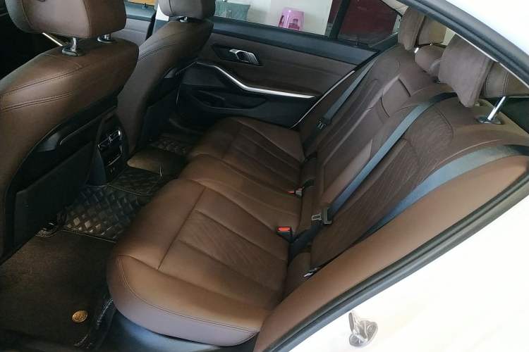 Used BMW 3 Series 2022 Restyled 320Li M Sport Package Left Rear Seat