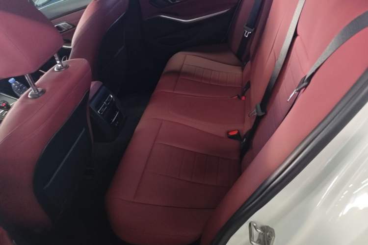 Used BMW 3 Series 2022 325i M Sport Package Left Rear Seat