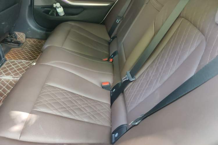 Used BMW 3 Series 2022 325Li M Sport Package Left Rear Seat