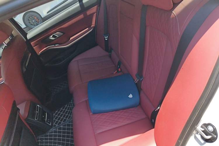 Used BMW 3 Series 2022 325Li M Sport Package Left Rear Seat