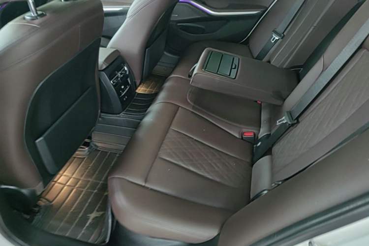 Used BMW 3 Series 2022 Updated 325i M Sport Package Left Rear Seat