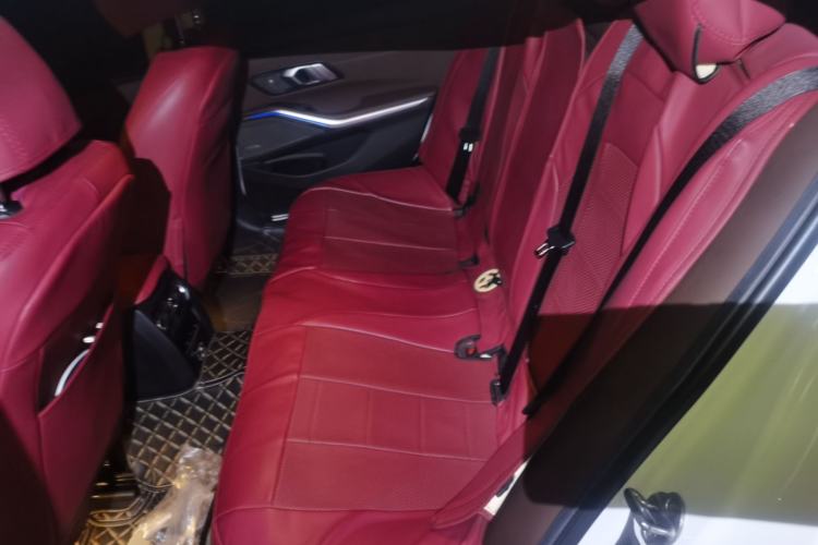 Used BMW 3 Series 2022 325i M Sport Night Edition Package Left Rear Seat