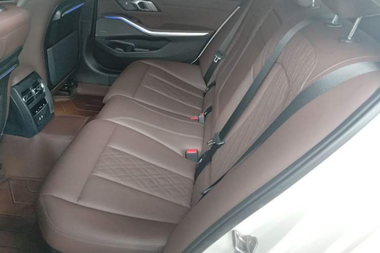 Used BMW 3 Series 2022 Restyled 330Li xDrive M Sport Night Edition Package Left Rear Seat