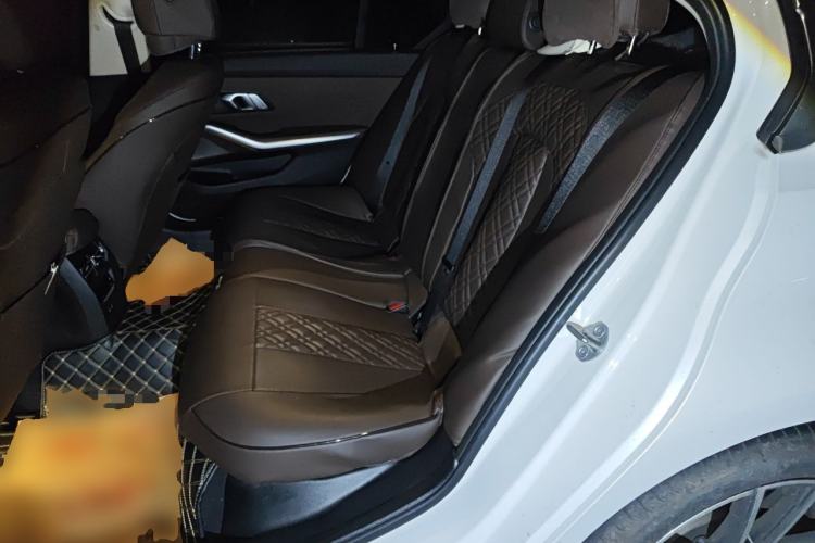 Used BMW 3 Series 2022 320Li M Sport Package Left Rear Seat