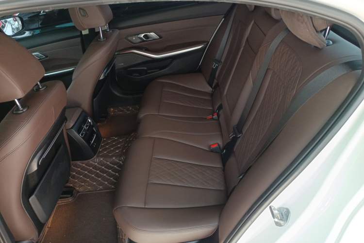 Used BMW 3 Series 2022 325Li M Sport Night Edition Package Left Rear Seat