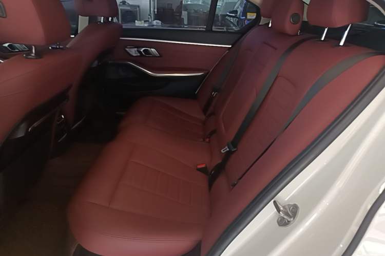 Used BMW 3 Series 2022 320Li M Sport Package Left Rear Seat