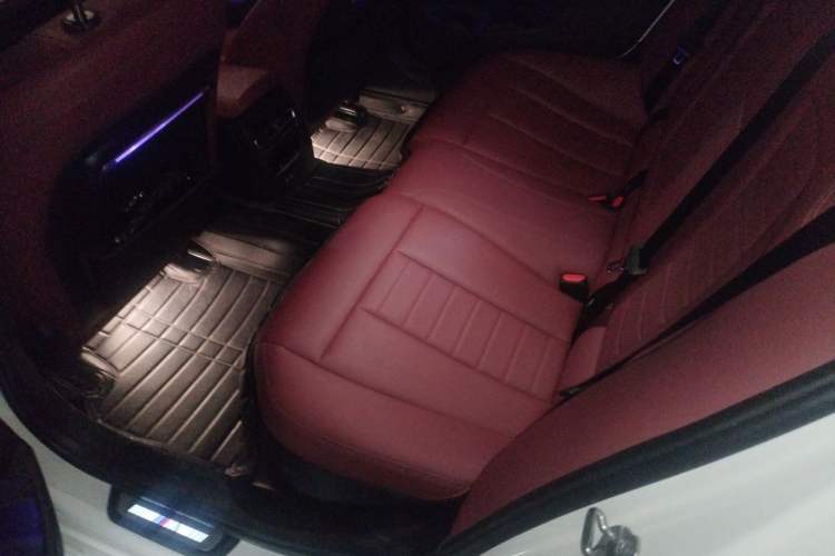 Used BMW 3 Series 2022 325i M Sport Package Left Rear Seat