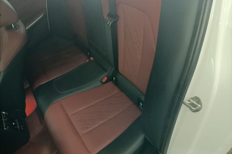 Used BMW 3 Series 2022 325i M Sport Night Edition Package Left Rear Seat