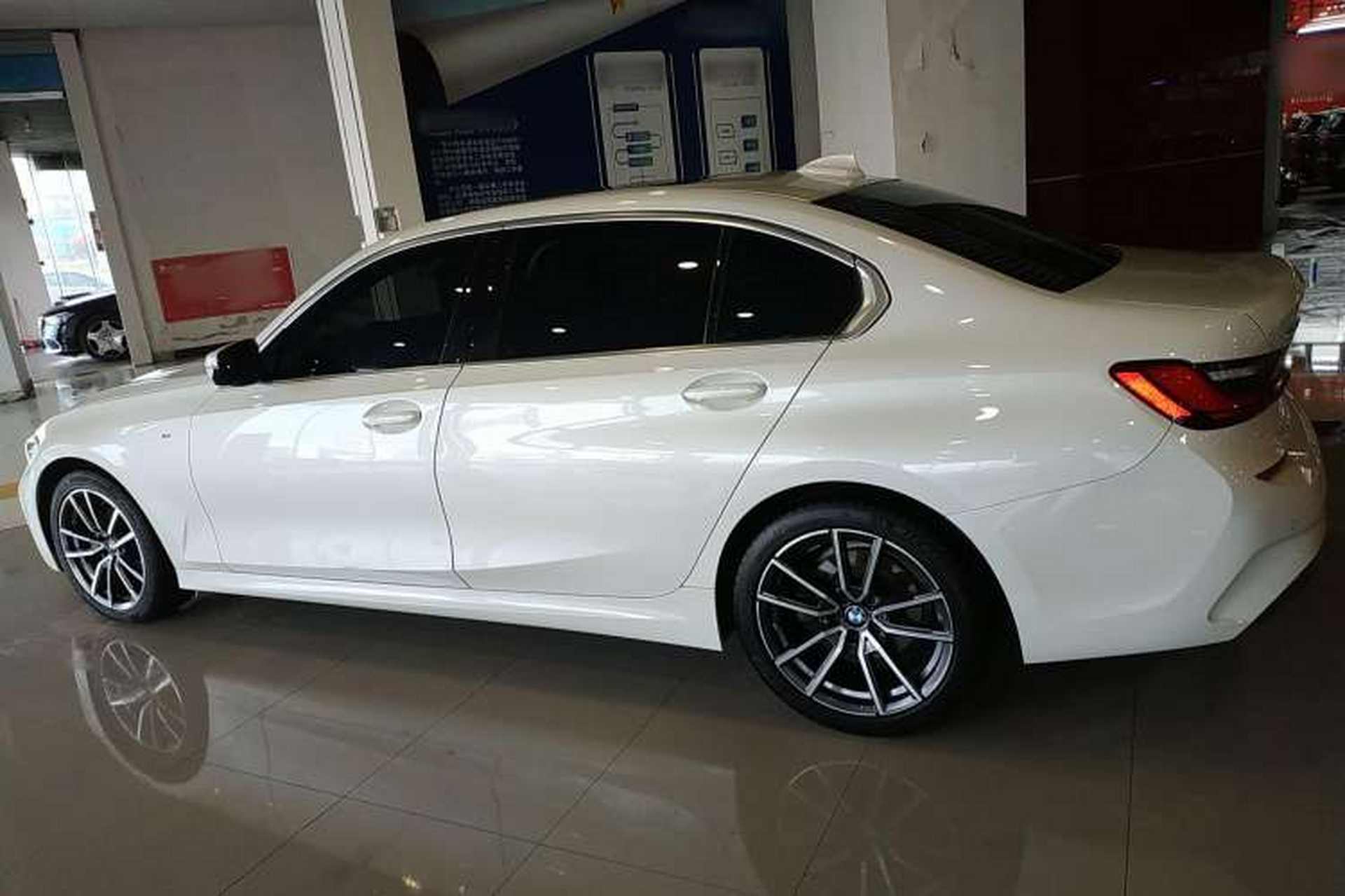 Used BMW 3 Series 2022 Restyled 320Li M Sport Package Left Side