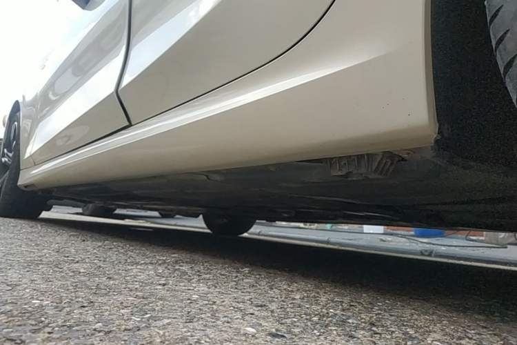 Used BMW 3 Series 2022 325i M Sport Package Left Side Sill