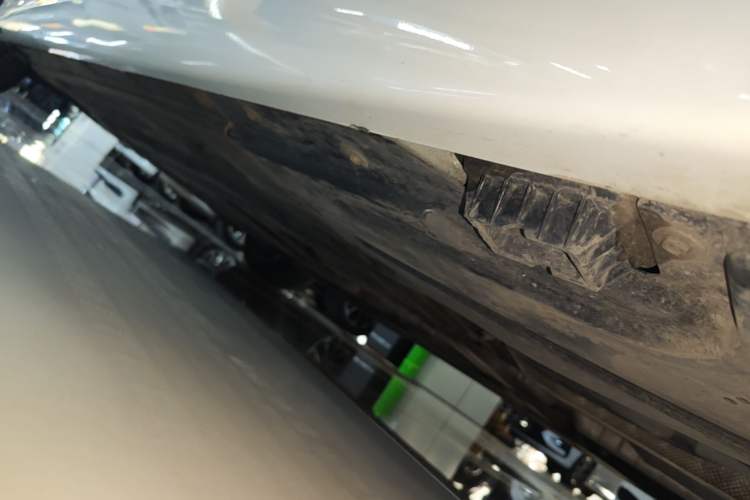 Used BMW 3 Series 2022 325Li M Sport Package Left Side Sill