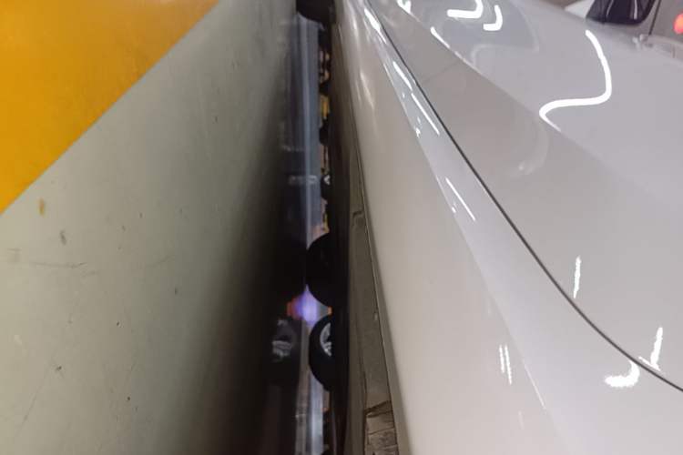 Used BMW 3 Series 2022 320Li M Sport Package Left Side Sill