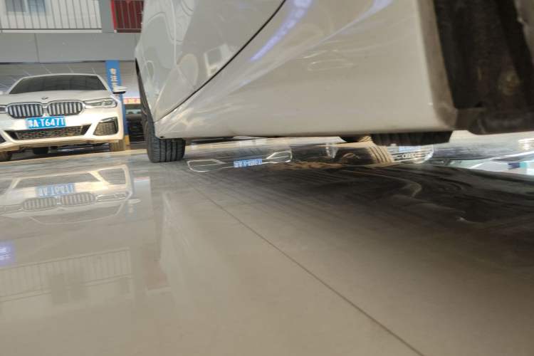 Used BMW 3 Series 2022 325Li M Sport Package Left Side Sill