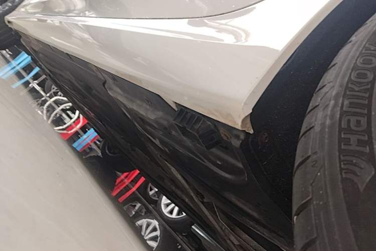 Used BMW 3 Series 2022 Restyled 330Li xDrive M Sport Night Edition Package Left Side Sill