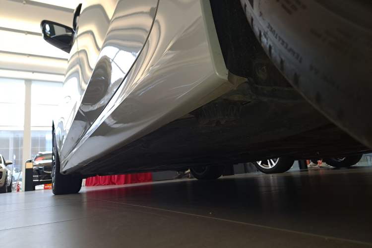 Used BMW 3 Series 2022 Restyled 325Li M Sport Night Edition Package Left Side Sill