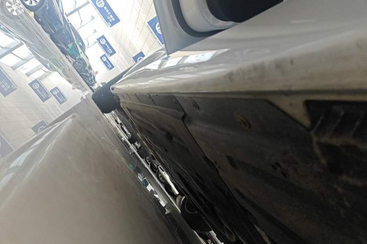 Used BMW 3 Series 2022 325Li M Sport Package Left Side Sill