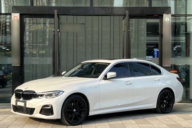 Używany BMW 3 Series 2022 Updated 325Li M Sport Package